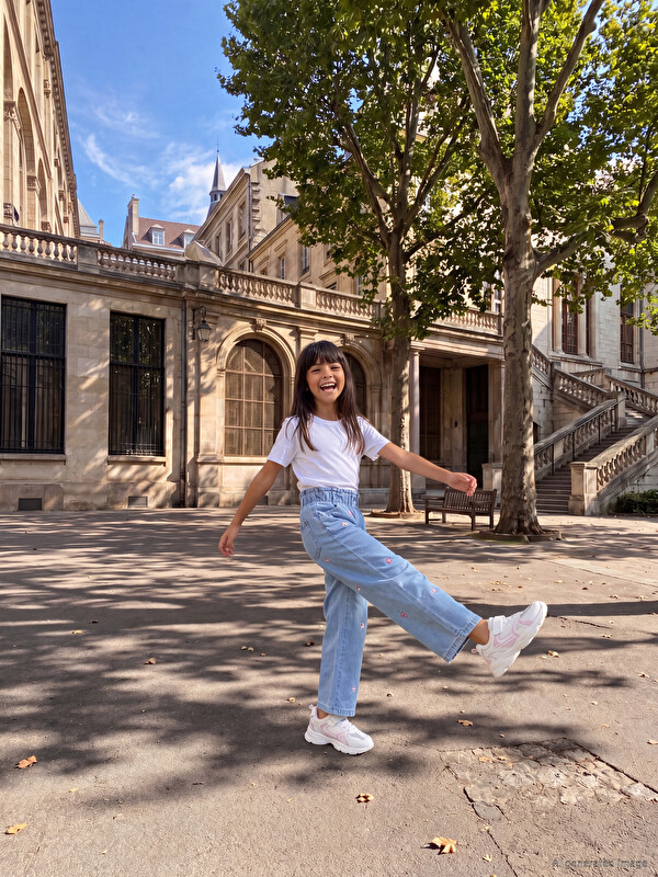 LCW Kids Wideleg Embroidered Girls' Jeans