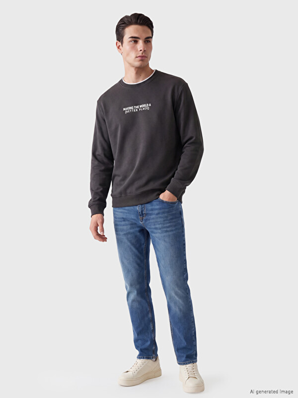 LCWAIKIKI Classic Crew Neck Printed Men's Thick Sweatshirt