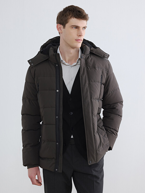 LCWAIKIKI Classic Regular Fit Hooded Men's Puffer Coat