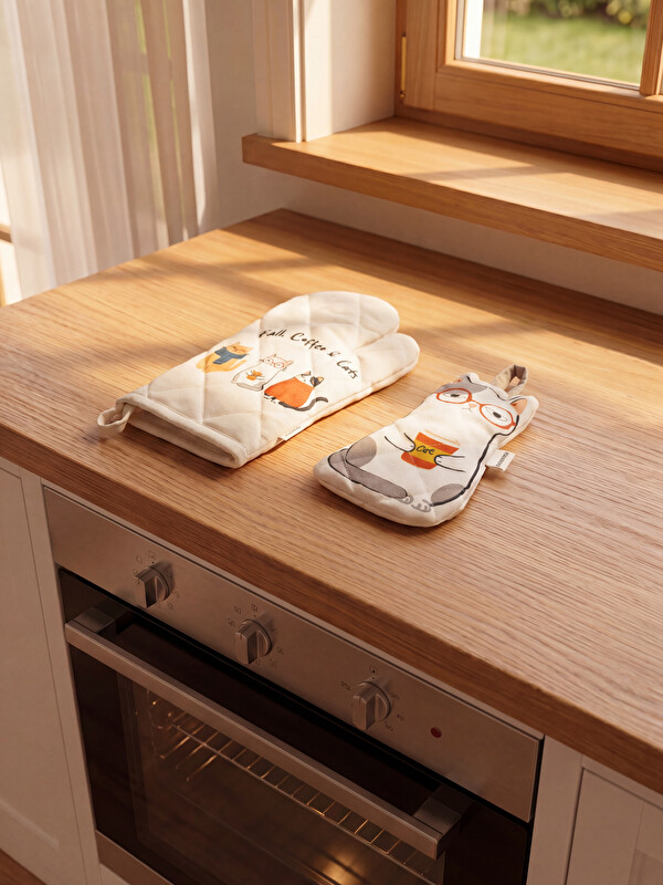 LCW HOME Printed Oven Mitten and Pot Holder