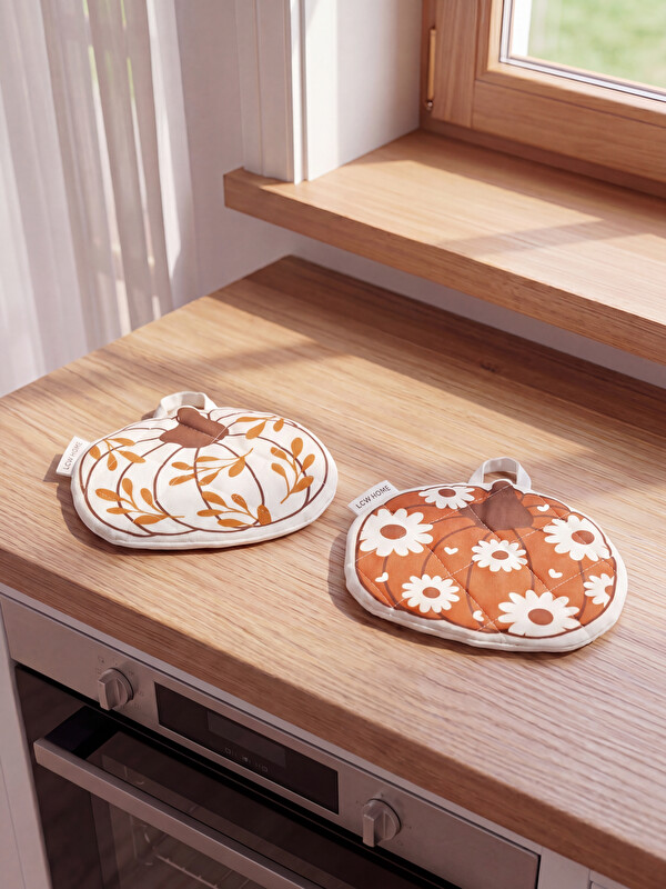 LCW HOME Pumpkin Patterned Oven Mitten 2 Pack