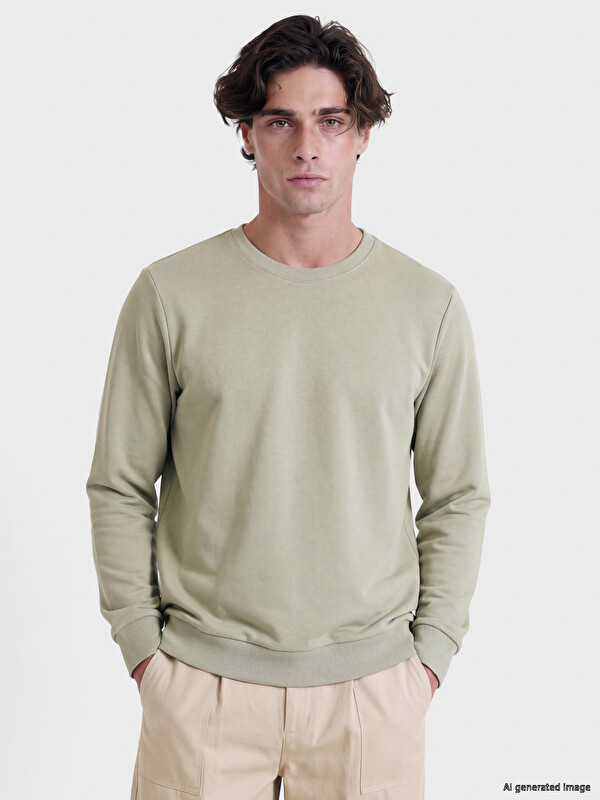 LCWAIKIKI Classic Crew Neck Men's Thick Sweatshirt