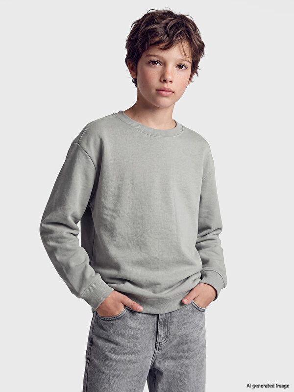 LCW Kids Bisiklet Yaka Erkek Çocuk Sweatshirt