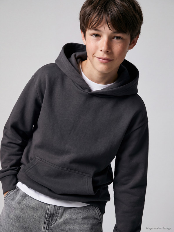 LCW Kids Kapüşonlu Erkek Çocuk Kalın Sweatshirt