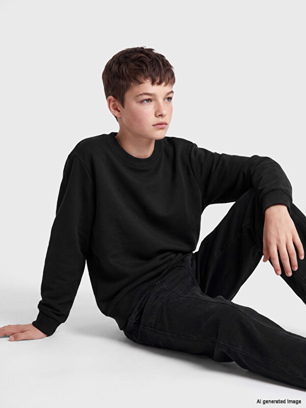 LCW Kids Bisiklet Yaka Erkek Çocuk Sweatshirt