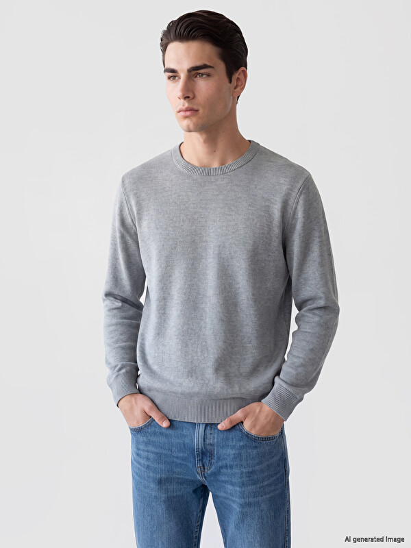 LCWAIKIKI Classic Crew Neck Men's Sweatshirt