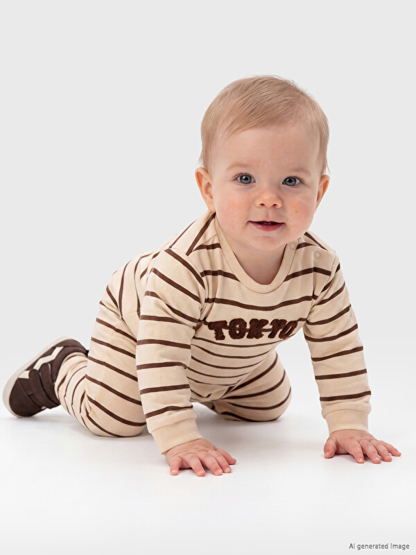 LCW baby Bisiklet Yaka Tokyo Nakışlı Erkek Bebek Tulum