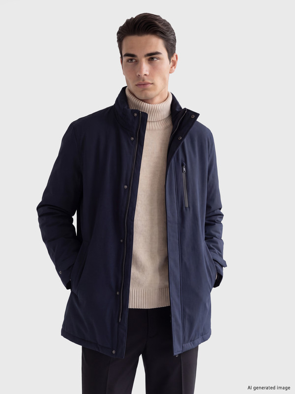 LCWAIKIKI Classic Regular Fit Kapüşonlu Erkek Mont