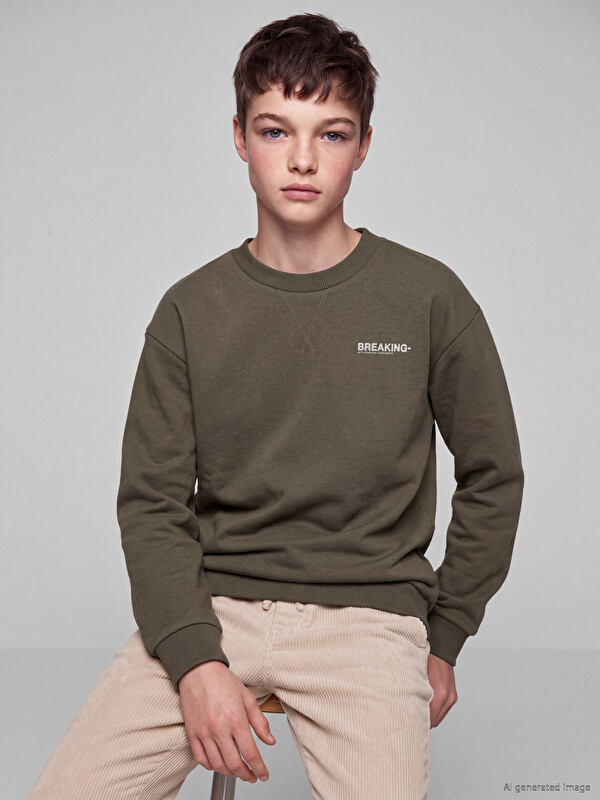 LCW Kids Crew Neck Boys' Sweatshirt