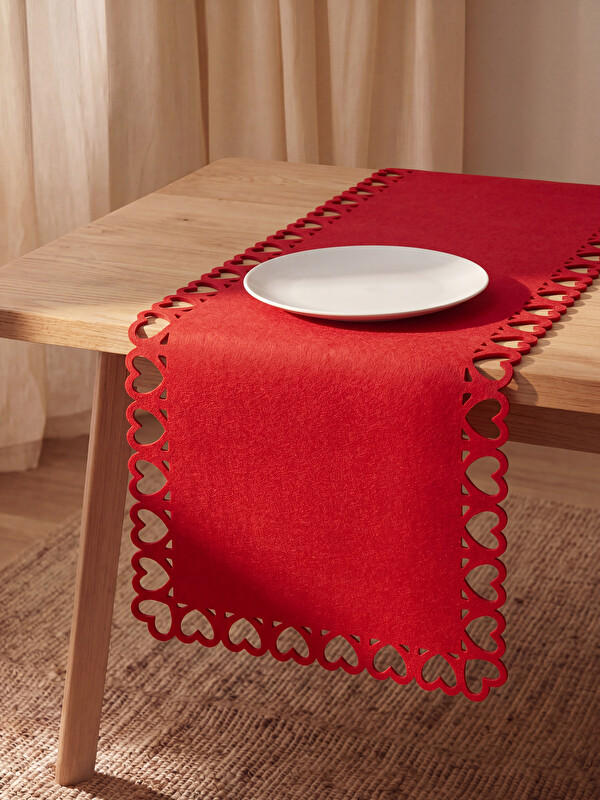 LCW HOME Детайлиран с сърца рънър 30x120 cm