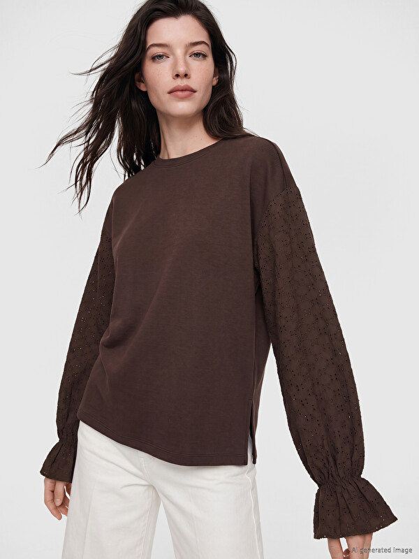 LCW Comfort Crew Neck Embroidered Blouse