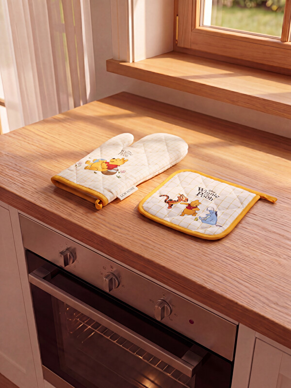 LCW HOME Winnie the Pooh Baskılı Fırın Eldiveni ve Tutaç