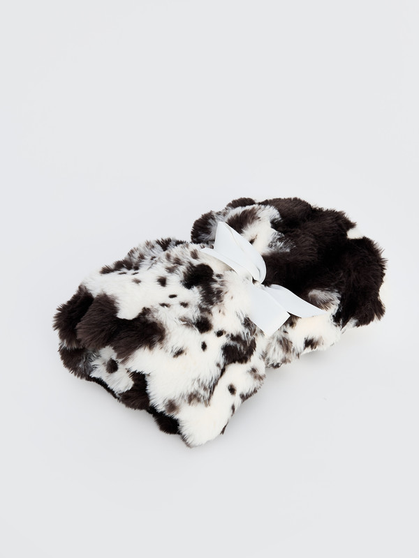 LCW HOME Plush Fabric Spotted Patterned TV Blanket