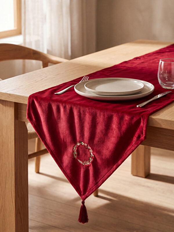 LCW HOME Flower Embroidered Tablecloth 45x150 Cm