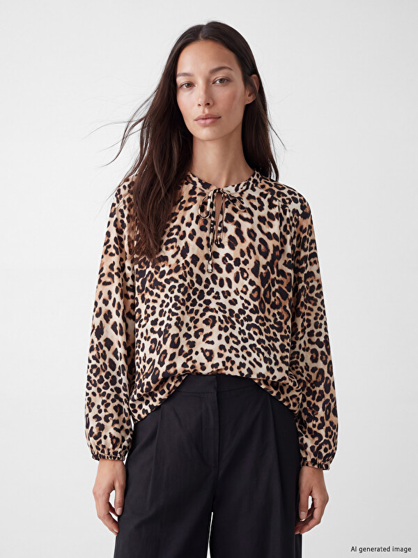LCWAIKIKI Classic Bluză cu detalii și imprimeu leopard cu panglică la guler