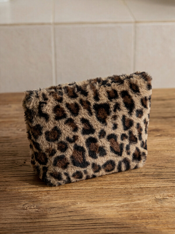 LCW HOME Leopard Print Plush Makeup Bag
