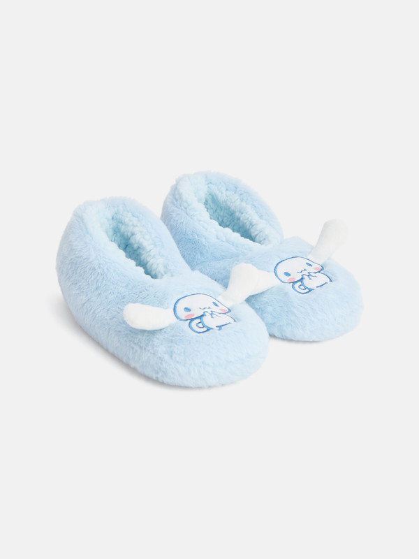LCW STEPS Cinnamaroll Baskılı Pelüş Kız Çocuk  Panduf