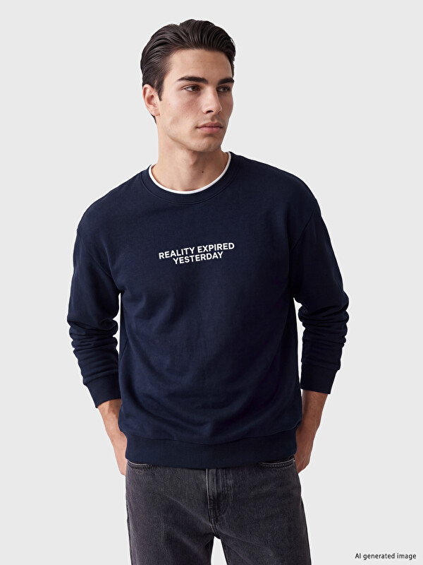 LCWAIKIKI Classic Crew Neck Printed Men's Thick Sweatshirt
