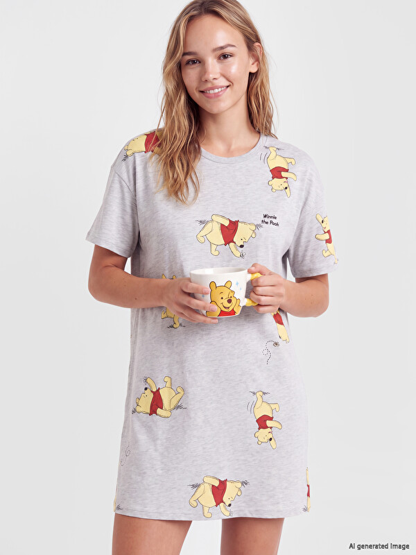 LCW Young Disney Winnie the Pooh štampana spavaćica za Žene