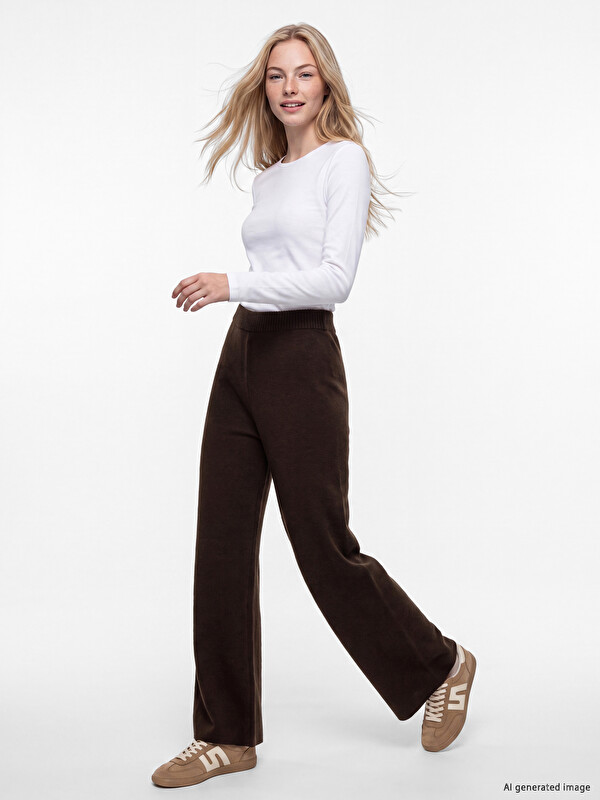 XSIDE Woman Brown Trousers