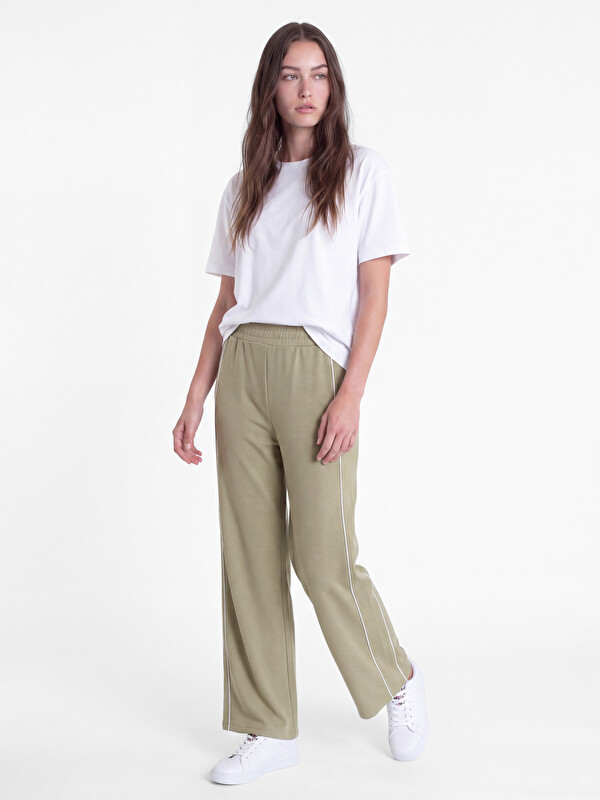 LCW Modest Şerit Detaylı Soft Touch Kadın Eşofman Altı