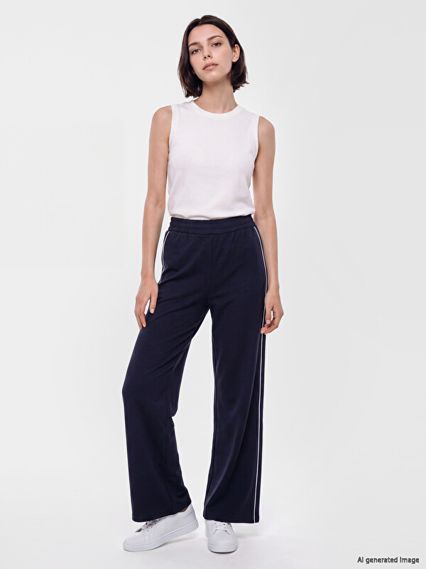 LCW Modest Şerit Detaylı Soft Touch Kadın Eşofman Altı