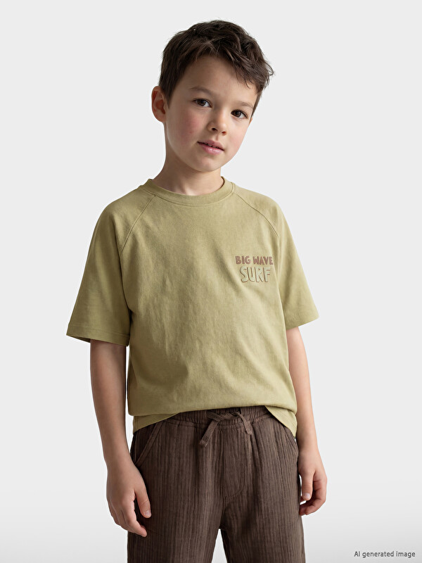 LCW Kids Bisiklet Yaka Baskılı Erkek Çocuk Tişört