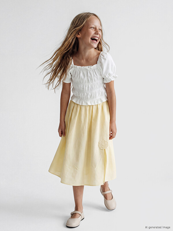 LCW Kids Beli Lastikli Kız Çocuk Yırtmaçlı Nakışlı Etek