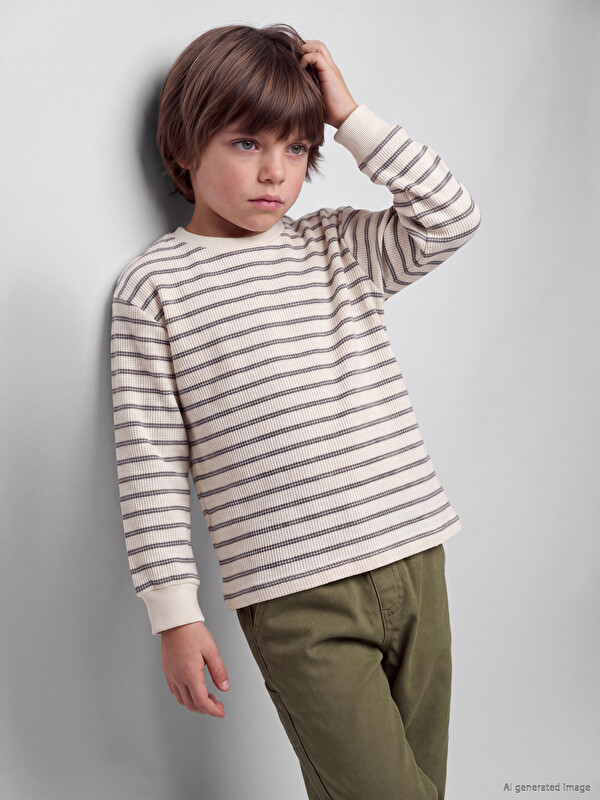 LCW Kids Bisiklet Yaka Çizgili Erkek Çocuk Tişört