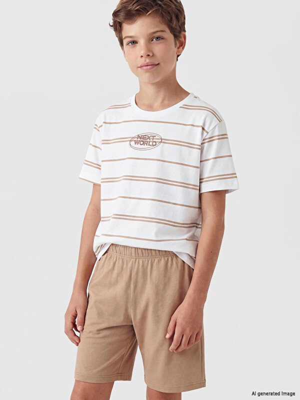 LCW Kids Bisiklet Yaka Erkek Çocuk Şortlu Pijama Takımı