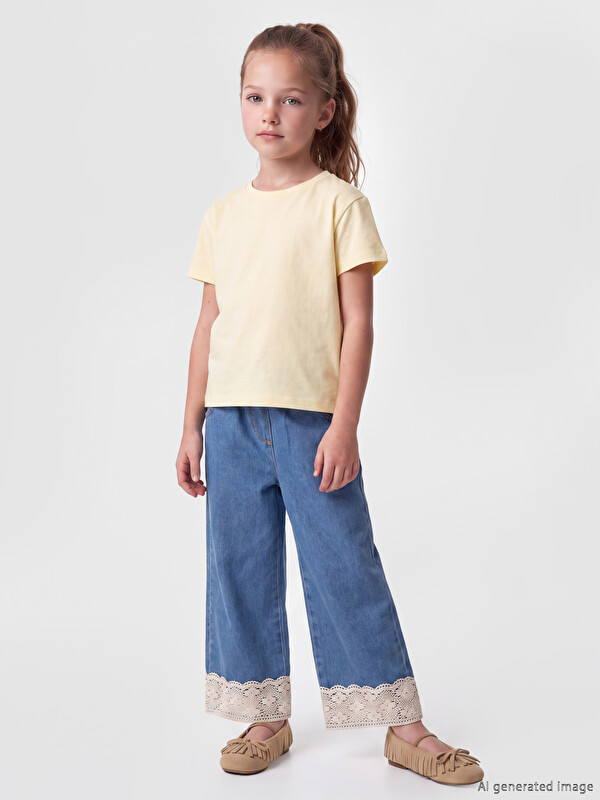 LCW Kids Dantel Detaylı Kız Çocuk Jean Pantolon