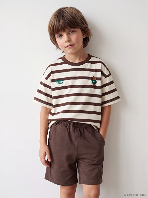 LCW Kids Çizgili Nakışlı Erkek Çocuk Tişört