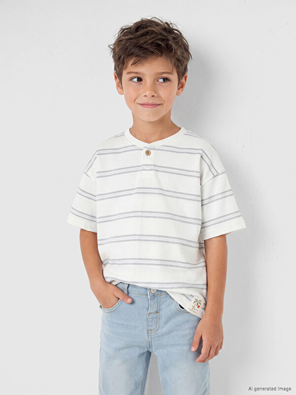 LCW Kids Düğmeli Yakalı Erkek Çocuk Tişört