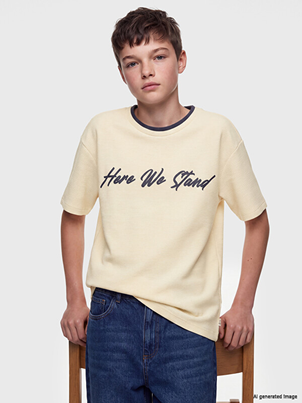 LCW Kids Bisiklet Yaka Erkek Çocuk Tişört