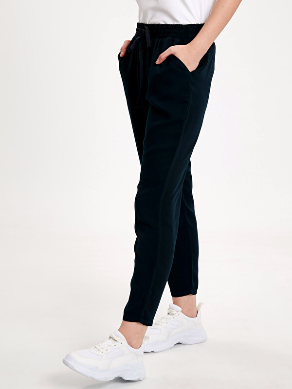 LCWAIKIKI Basic Woman Navy Trousers