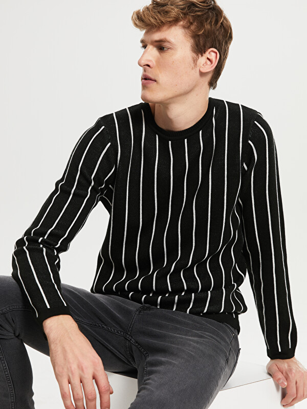 XSIDE Striped Knit Sweater with a Crew Neck