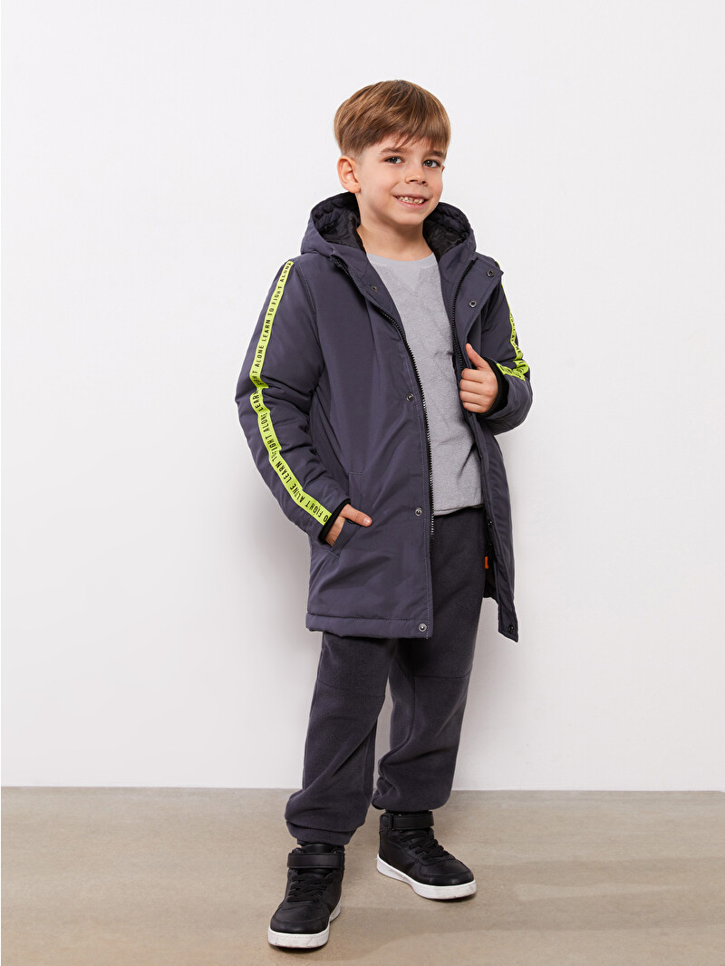 LCW ECO Hooded Printed Boy Coat - W2I699Z4-SCX - LC Waikiki