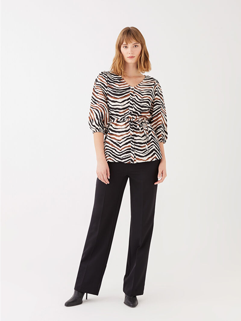LCWAIKIKI Classic V-Neck Patterned Women's Blouse -S38411Z8