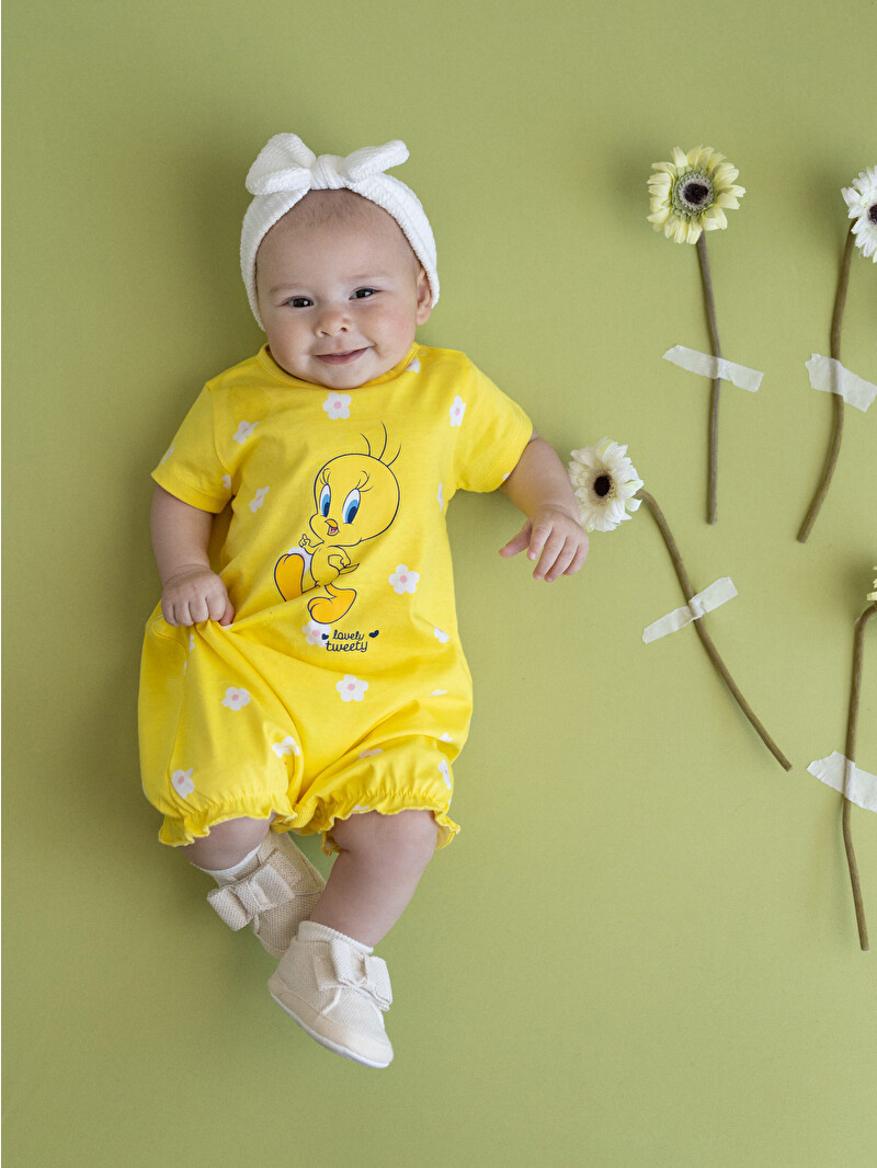 LCW baby Ekru Bisiklet Yaka Tweety Baskılı Kız Bebek Tulum 2'li
