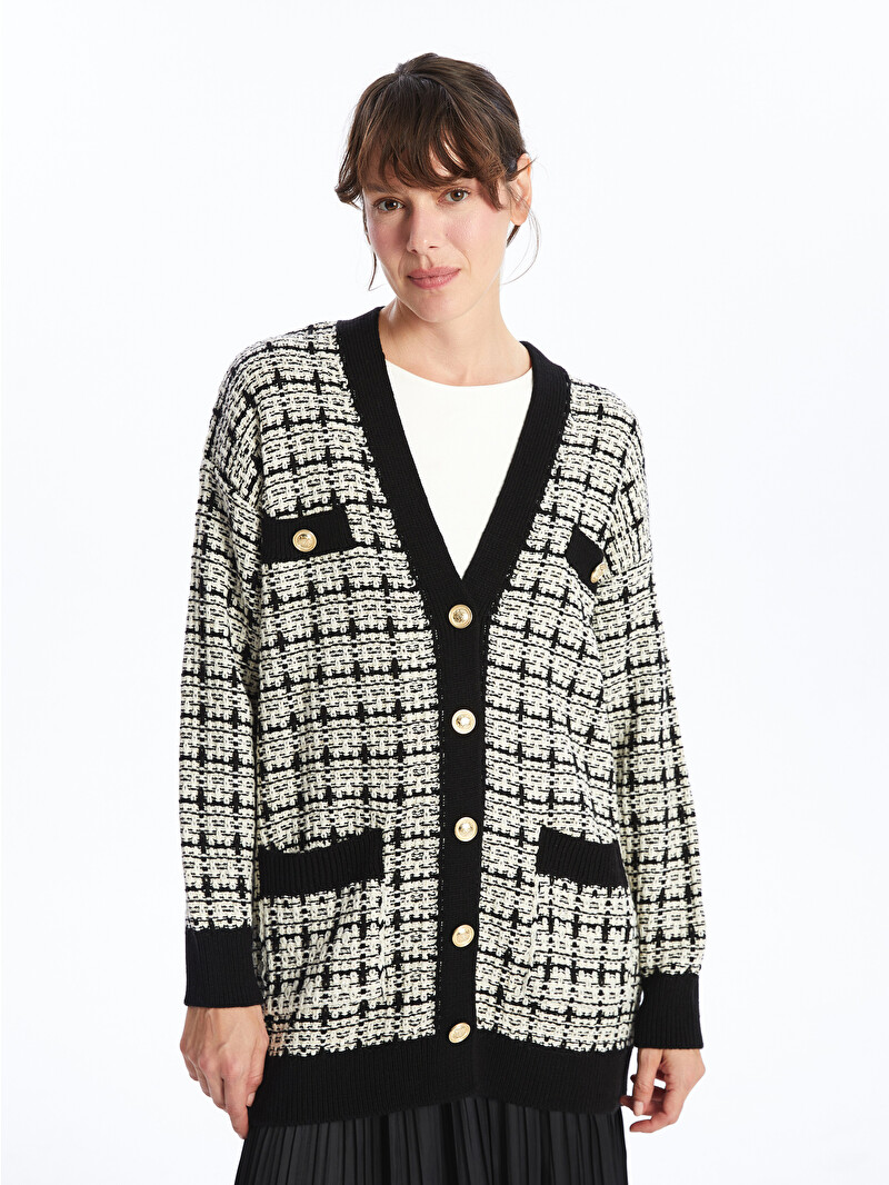 LCWAIKIKI Classic V Neck Plaid Women's Knitwear Cardigan