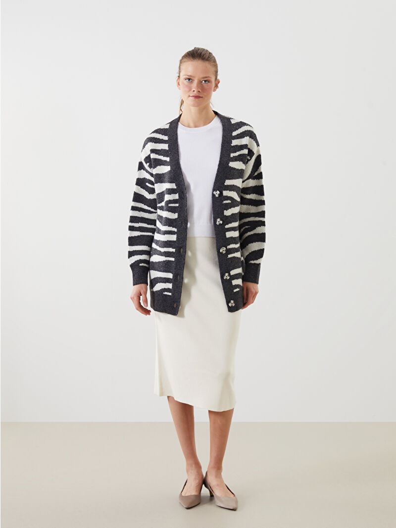 LCWAIKIKI Classic V Neck Zebra Patterned Women's Knitwear Cardigan