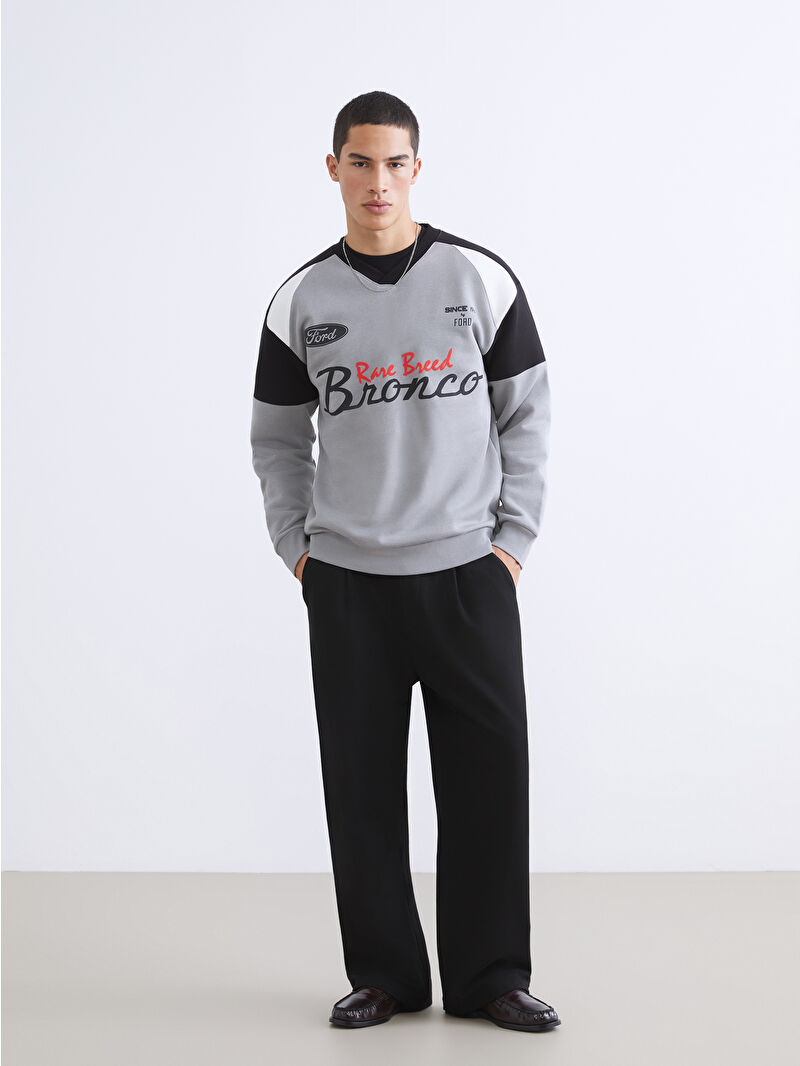 XSIDE V Yaka Ford Baskılı Erkek Sweatshirt - W5LG57Z8-JNC | LCW