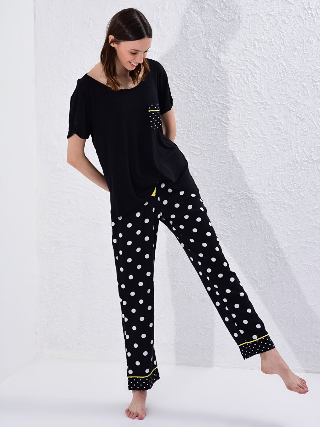 Spotty Viscose Pyjamas Set 0SP452Z8 LQJ 0SP452Z8 LQJ LC Waikiki
