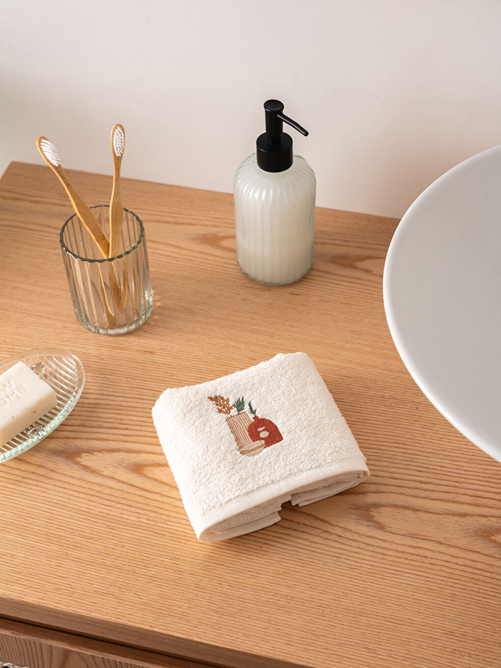 Embroidered Cotton Hand Towel 30x50 Cm S2JO22Z8DF8 S2JO22Z8DF8