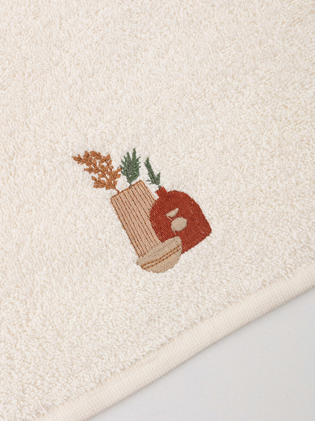 Embroidered Cotton Hand Towel 30x50 Cm S2JO22Z8DF8 S2JO22Z8DF8