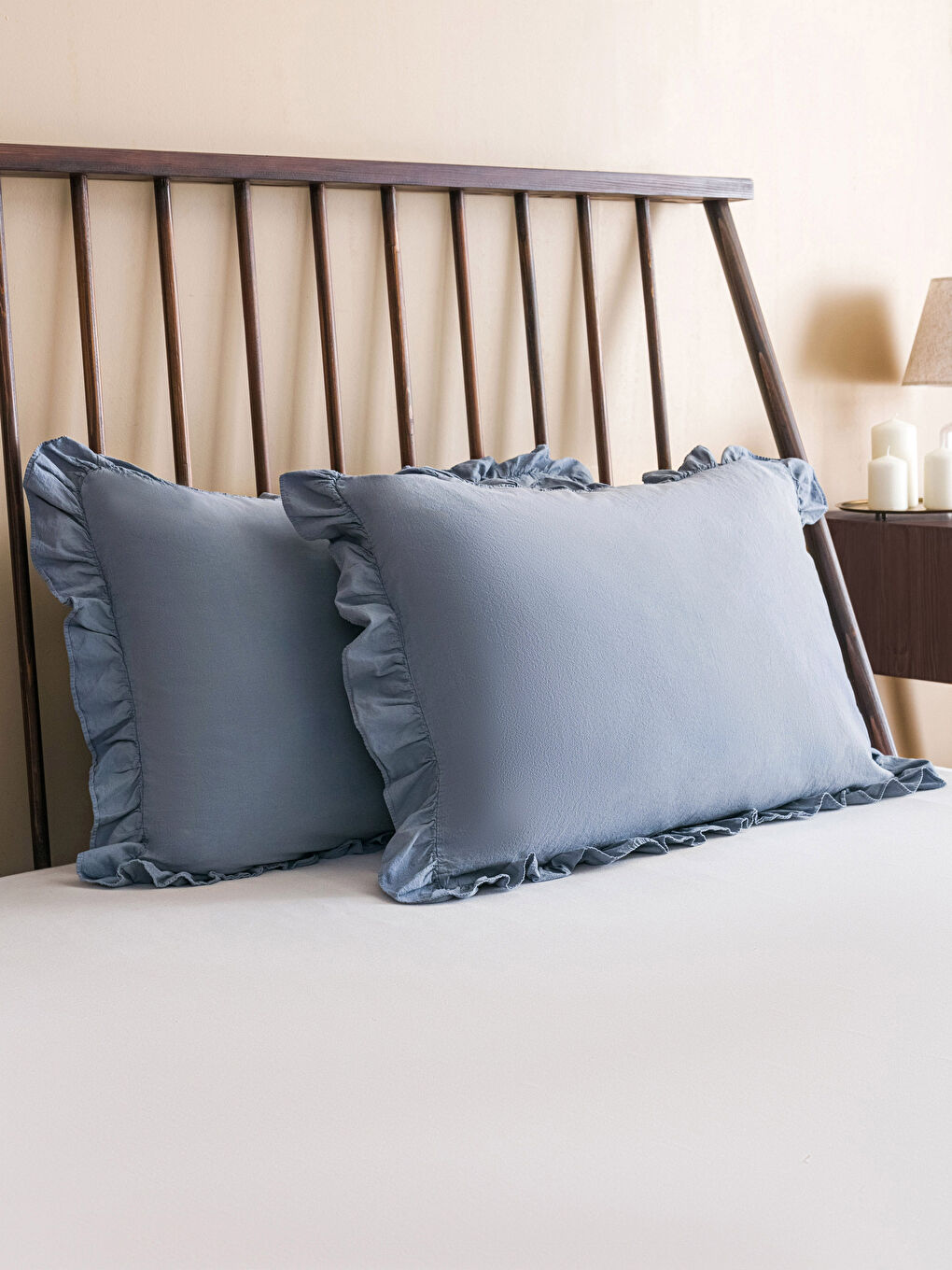 Frill pillowcase top