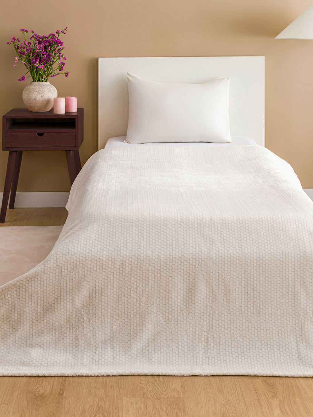 Bud Patterned Single Blanket 150x220 Cm W4EB98Z8 FEW W4EB98Z8 FEW LC Waikiki