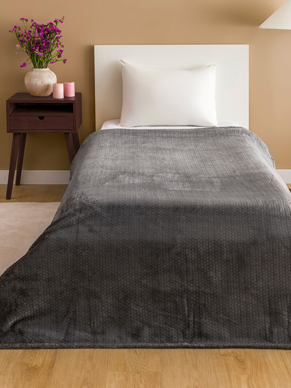 Bud Patterned Single Blanket 150x220 Cm W4EB98Z8 YGG W4EB98Z8 YGG LC Waikiki
