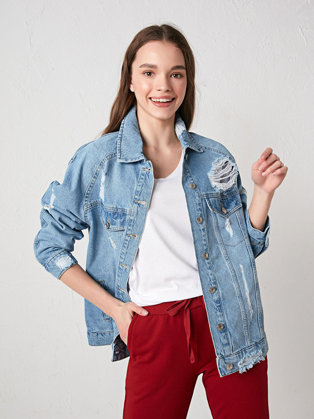 Lc waikiki отзывы. LC Waikiki джинсовка. Джинсовая куртка LC Waikiki. Джинсовые куртки LC Waikiki в Краснодаре