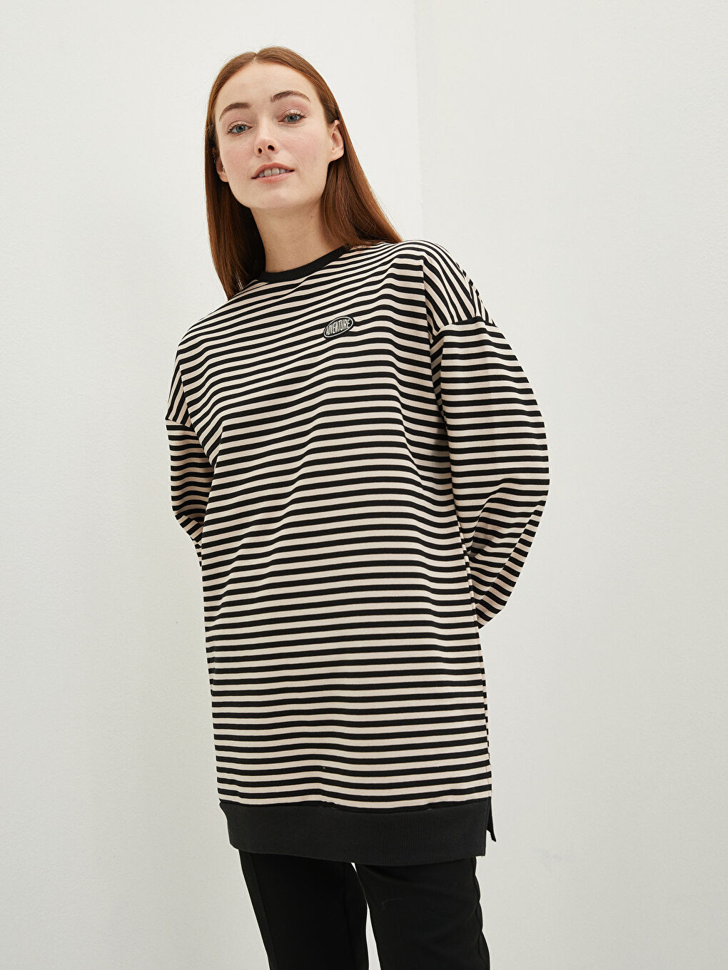 Crew Neck Striped Oversize Women s Sweatshirt Tunic W1IT88Z8 LEG W1IT88Z8 LEG LC Waikiki